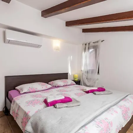 Gorgeous In With House Sea View