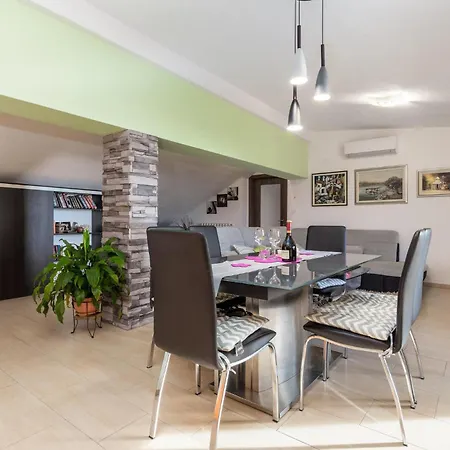 Apartment Gorgeous In With Kitchen *